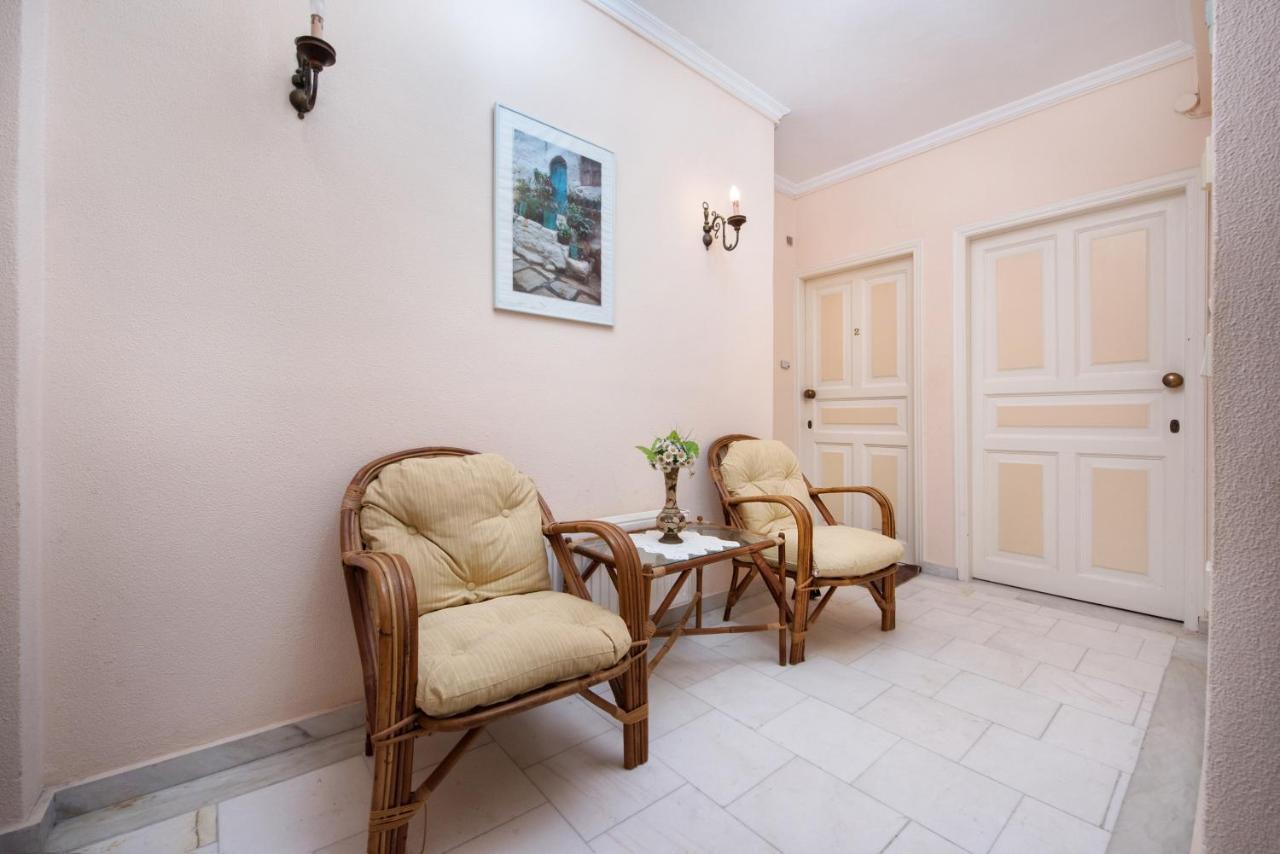 The Old Mansion Apartment Sinarades Luaran gambar